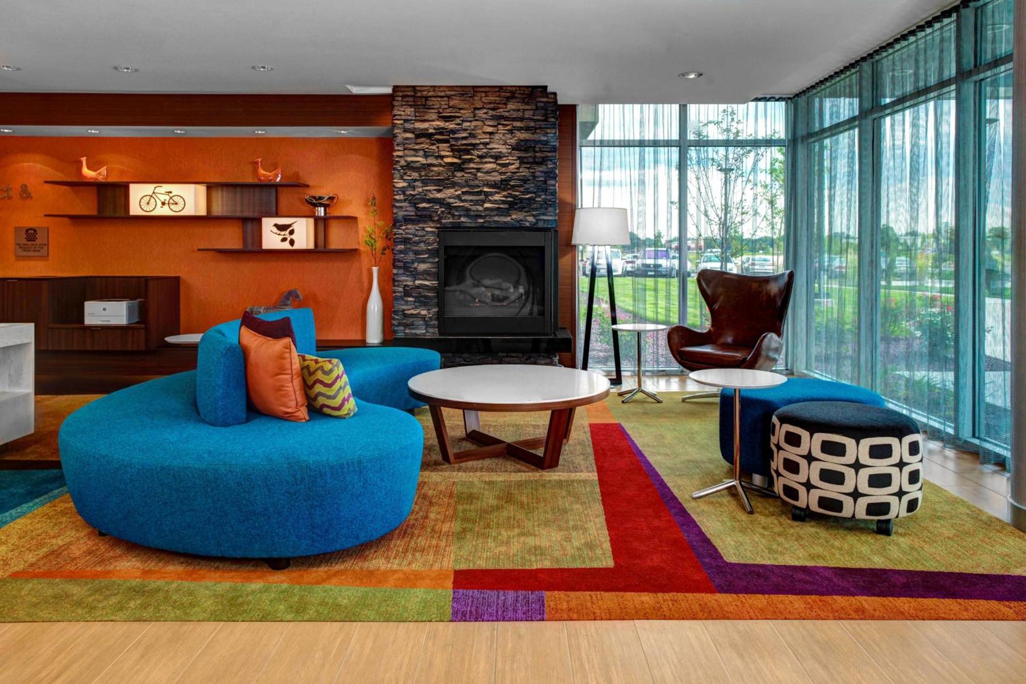 Fairfield Inn & Suites By Marriott Lansing At Eastwood Екстериор снимка
