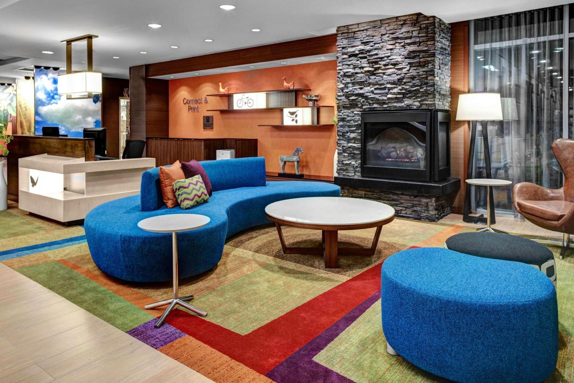 Fairfield Inn & Suites By Marriott Lansing At Eastwood Екстериор снимка