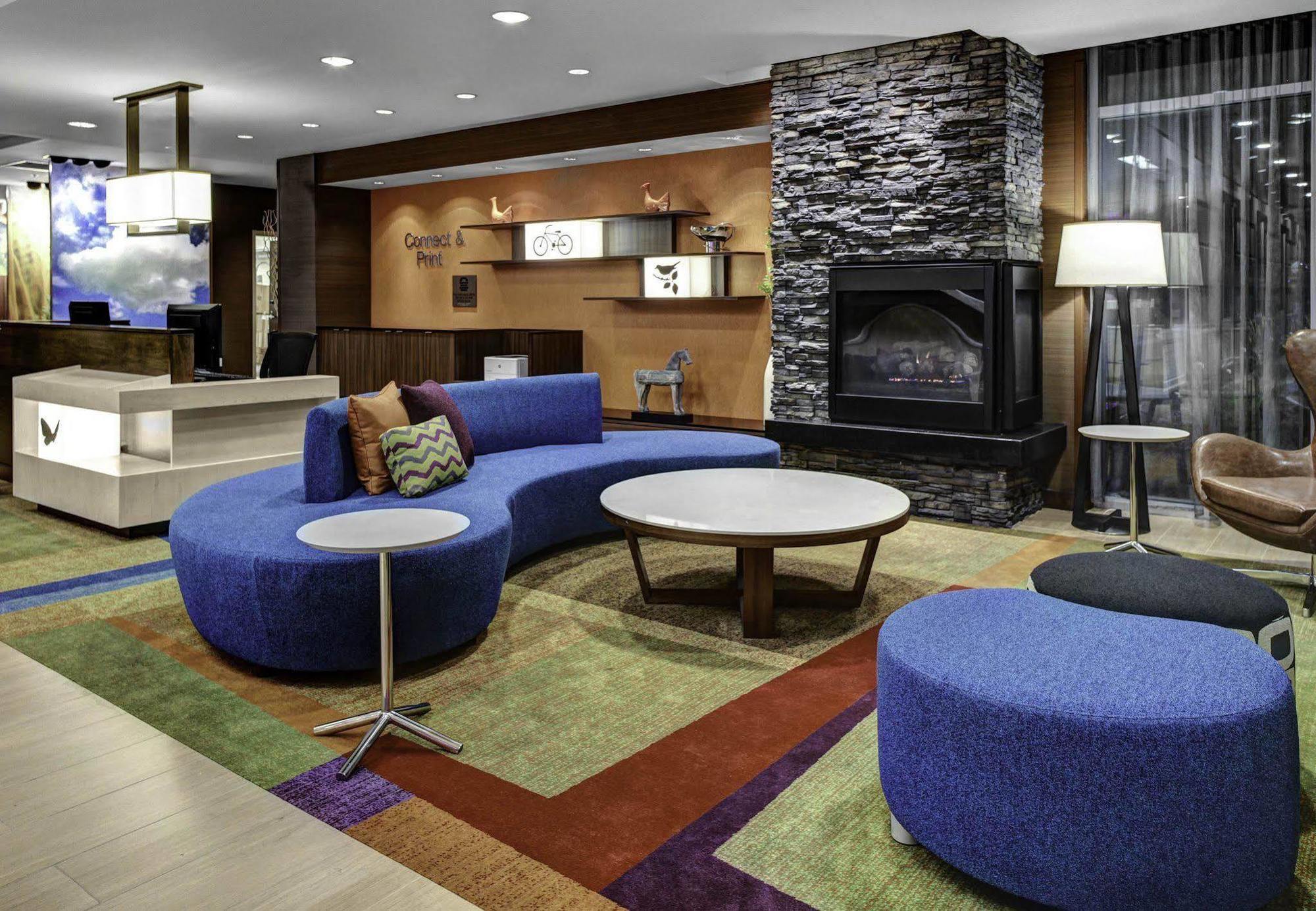 Fairfield Inn & Suites By Marriott Lansing At Eastwood Екстериор снимка